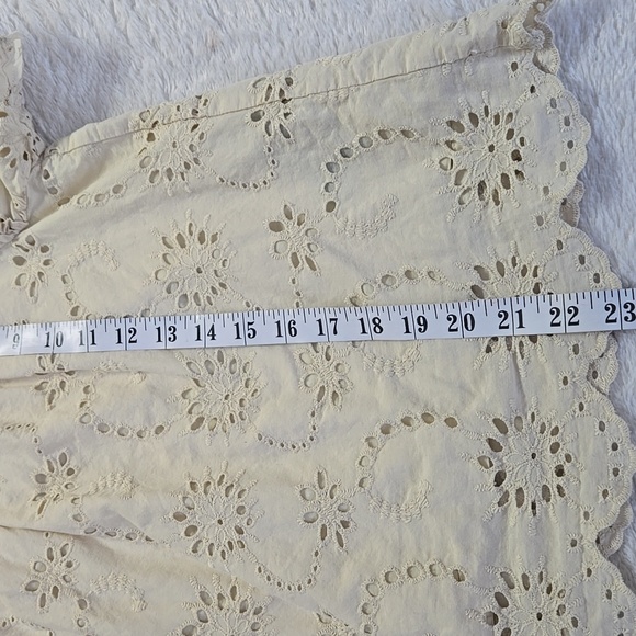 7 for all mankind Cream Eyelet Top - Picture 7 of 8